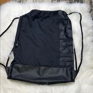 Nike drawstring bag